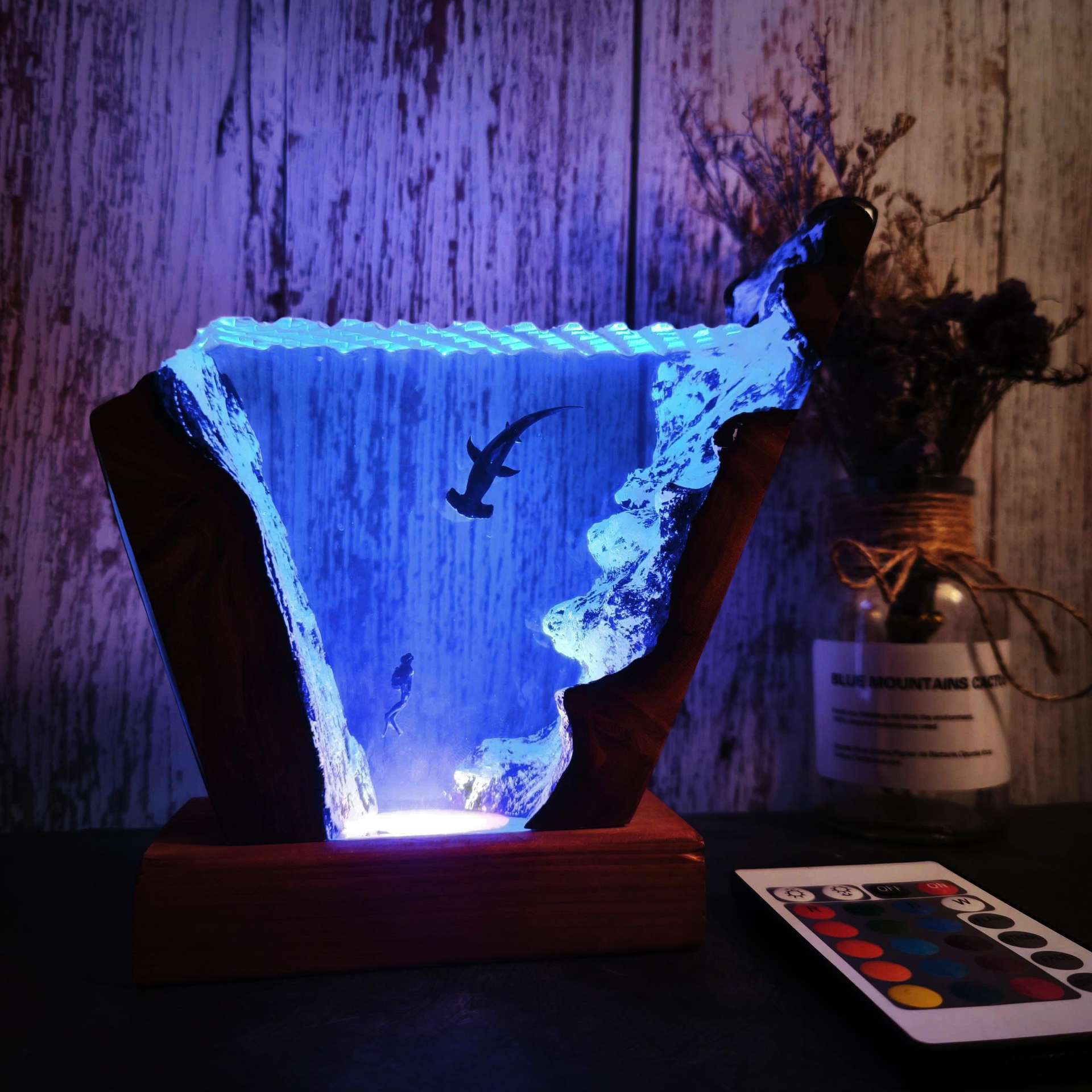 Resin Art Wedding Gift - Ornamen Hiasan Rumah Hiu Palu Penyelam